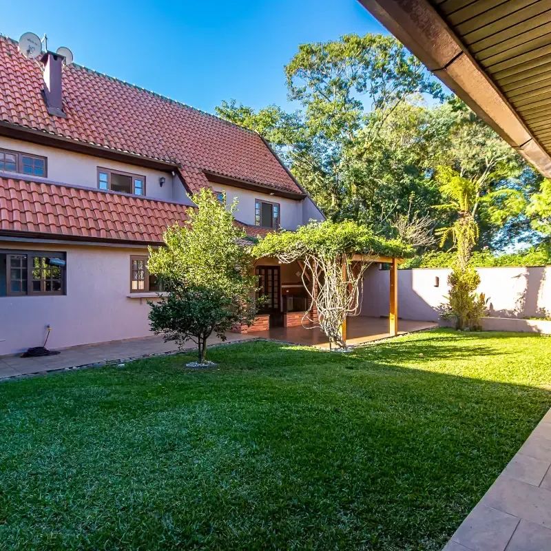 Casa no Xaxim de 390.33 m² com 6 quartos - Photo 1