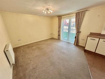 Wessex Drive, Nottingham, Giltbrook - Photo 3