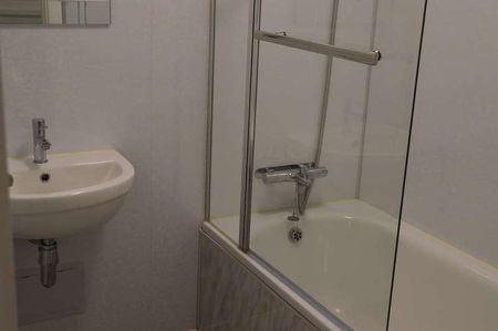 Ellenborough Court, Ellenborough Park North, BS23 - Photo 3