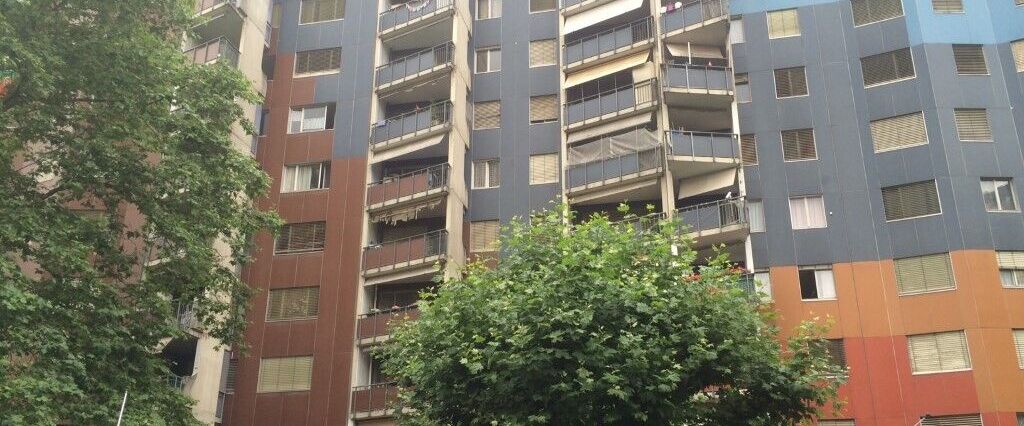 Appartement traversant de 3 pièces au 5ème étage avec balcon - Foto 1