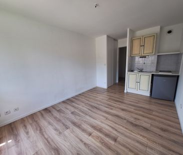Location Appartement 1 pièce 20m² COMPIEGNE 60200 - Photo 2