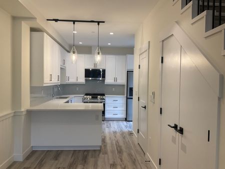 Brand New Fourplex – 2 Bed / 1.5 Bath Qualicum Beach Townhome – 4 Units Available - Photo 2