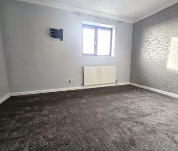 2 bedroom semi-detached house to rent - Photo 5