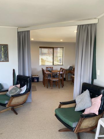 Take it easy on Totara - Photo 2