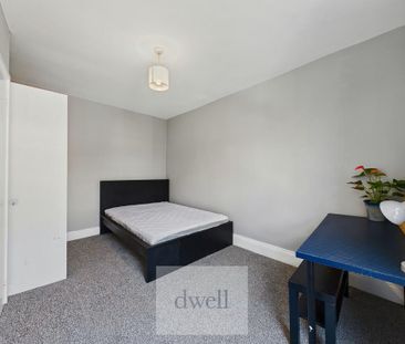 2 bedroom end of terrace house to rent - Photo 5