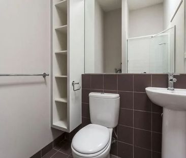 Stylish Inner-City Living in the Heart of Carlton! - Photo 4