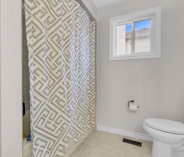 For Lease - 52 Foster Creek Drive, Clarington, Ontario - Photo 5