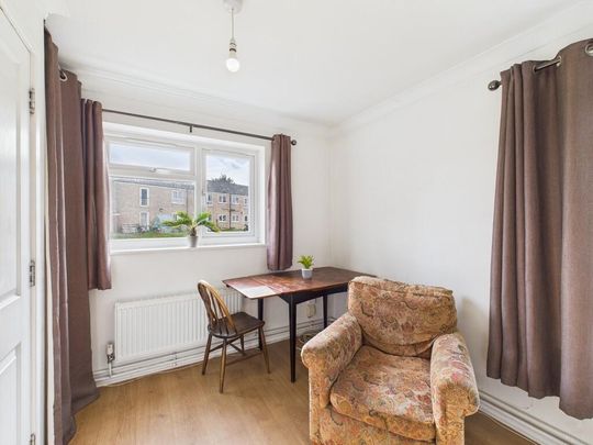 3 bedroom flat to rent - Photo 1