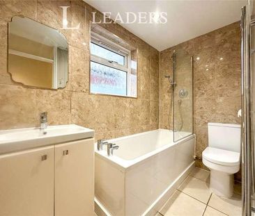 Cottage Grove, Gosport, Hampshire, PO12 - Photo 4