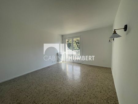 Location Appartement 2 pièces 61m² ST ETIENNE 42000 - Photo 2