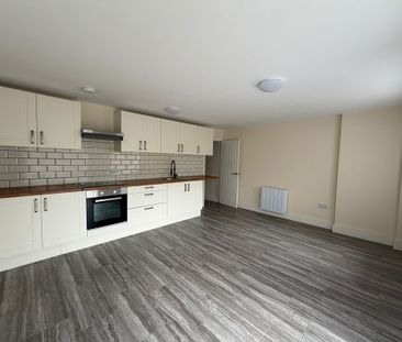 Aston Close, WV14 8LL, Bilston - Photo 2
