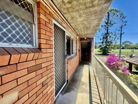 Location, Lifestyle, and Comfort All in One - Photo 5