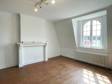 Imposante burgerwoning met vier slaapkamers en stadstuin - Photo 3