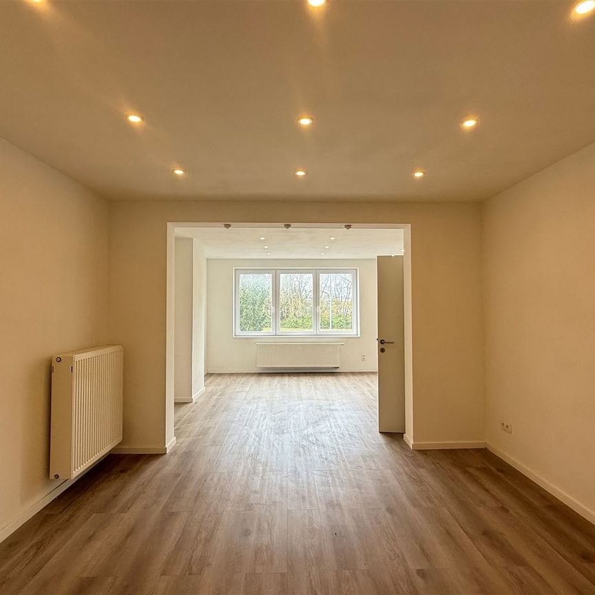 Appartement te huur - Dr. Eduard Moreauxlaan 87 - Photo 1