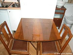 Logement à Paris, Location meublée - Photo 4