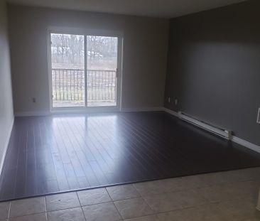 2 Bedroom - Photo 3