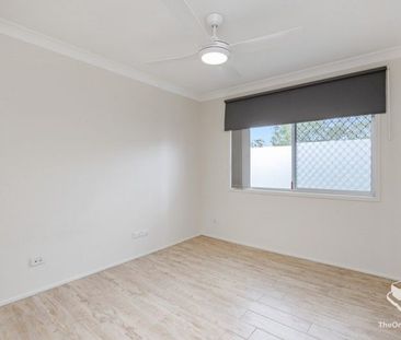 4 Bedroom Pet Friendly House in Central Springwood - Photo 4