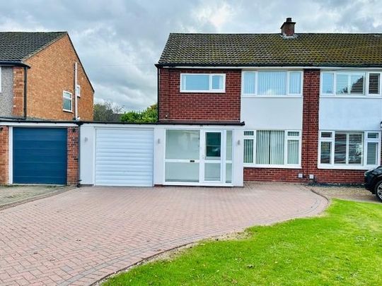 3 bedroom semi-detached house to rent - Photo 1
