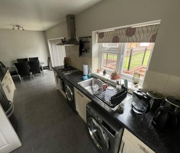 1 bedroom in a house share to rent - Photo 6