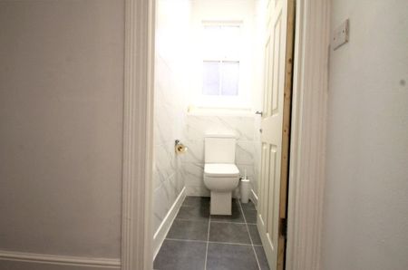 3 bedroom apartment to rent Sydenham Park Road, London, SE26 - Photo 5