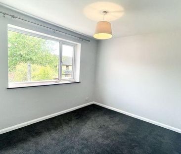 3 bedroom detached bungalow to rent - Photo 3