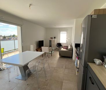 Location Appartement 3 pièces 67m² ST JEAN DE LA RUELLE 45140 - Photo 2