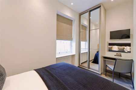 Studio, Flat 9, 58 - Photo 3