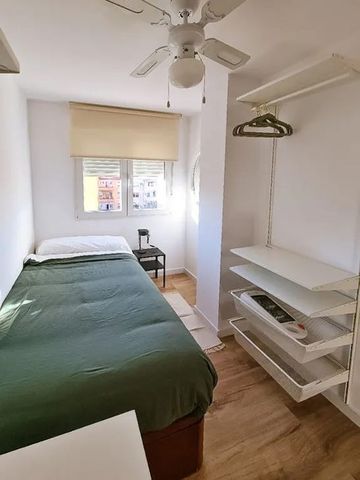 Carrer de Víctor Moya, Valencia, Valencian Community 46022 - Photo 3