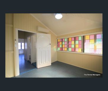 2/33 Bundock Street, Belgian Gardens, Qld 4810 - Photo 6