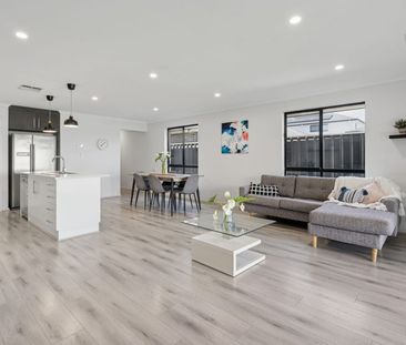 Modern Family Home in Prime Greenacres Location - Photo 3