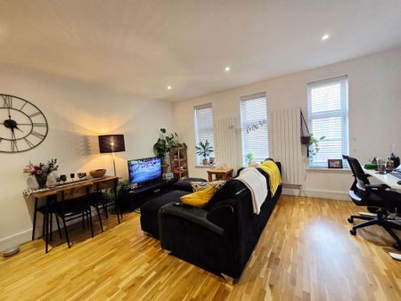 1 bedroom flat to rent - Photo 2