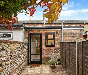 3 bedroom terraced house to rent - Photo 6