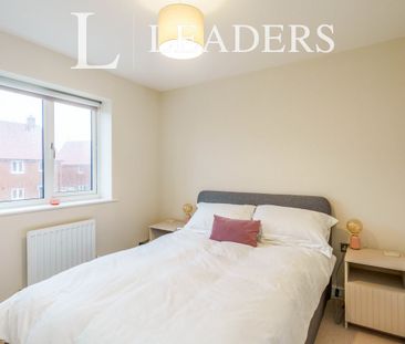 3 bedroom house to rent Piper Way, West Broyle, Chichester, PO19 - Photo 3