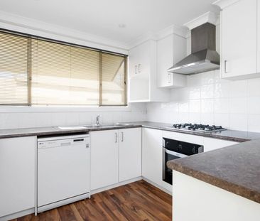 Located in a quiet pocket of South Kalgoorlie, this well-presented ... - Photo 6