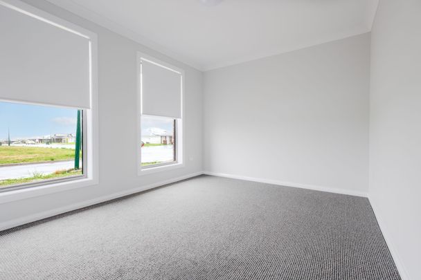 STUNNING FAMILY HOME - Photo 1