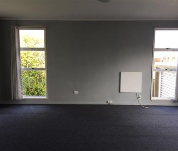 Close to Schools - Photo 2