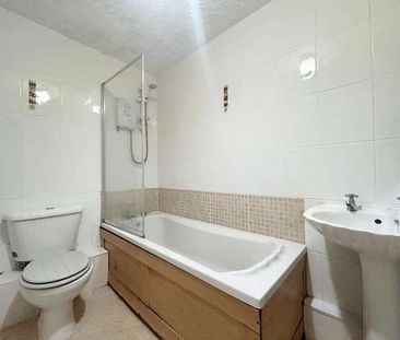 The Spinney, Thornton-cleveleys, FY5 - Photo 1