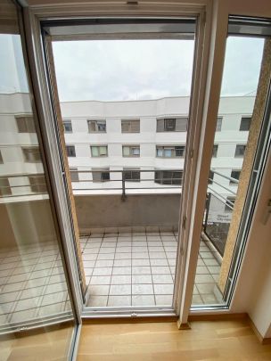 BARRIEREFREIE 3 ZIMMERWOHNUNG MIT BALKON NÄHE MOZARTKREUZUNG - Foto 1