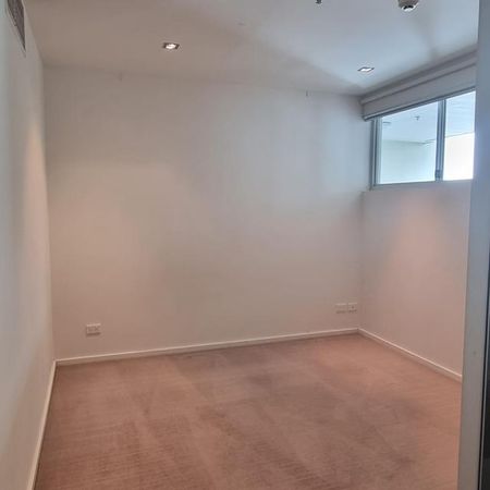 FABULOUS BEACHSIDE LOCATION - Photo 3