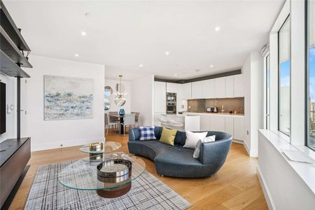 Lombard wharf is a unique development on the Battersea waterfront with stunning views. - Photo 3