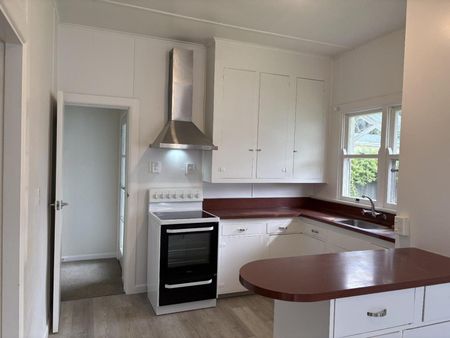Easy care section to maintain - Photo 5