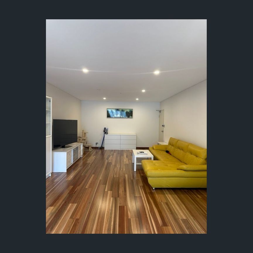 3 Bedroom Apartment in great location!!! - Photo 1