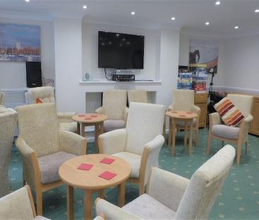 1 bedroom retirement property to rent - Photo 3