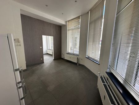 Gelijkvloers 1 slpk appartement op toplocatie! - Photo 2