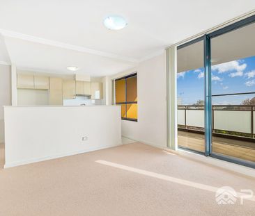 Spacious One Bedroom In Prime Location For Lease! - Photo 5