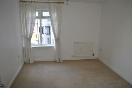 2 Bedroom Flat - Photo 5