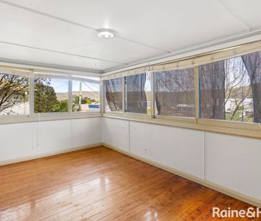 21 Young Street, West Gosford, NSW 2250 - Photo 5