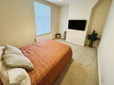 2 bedroom terraced house to rent - Photo 5