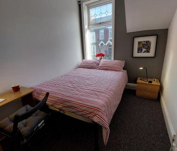 1 bedroom in a house share to rent - Photo 6