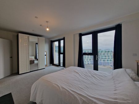 2 bed Flat in 7 Lakeside dr. Marquess House Park Royal, London, London, NW10 7GZ - Photo 4